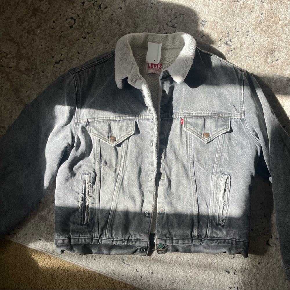 Vintage Levi’s Gray Denim 42R or size Large Jacket